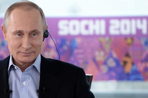 Vladimir Putin, presidente da Rússia, comanda o grandioso sistema de vigilância dos Jogos de Sochi